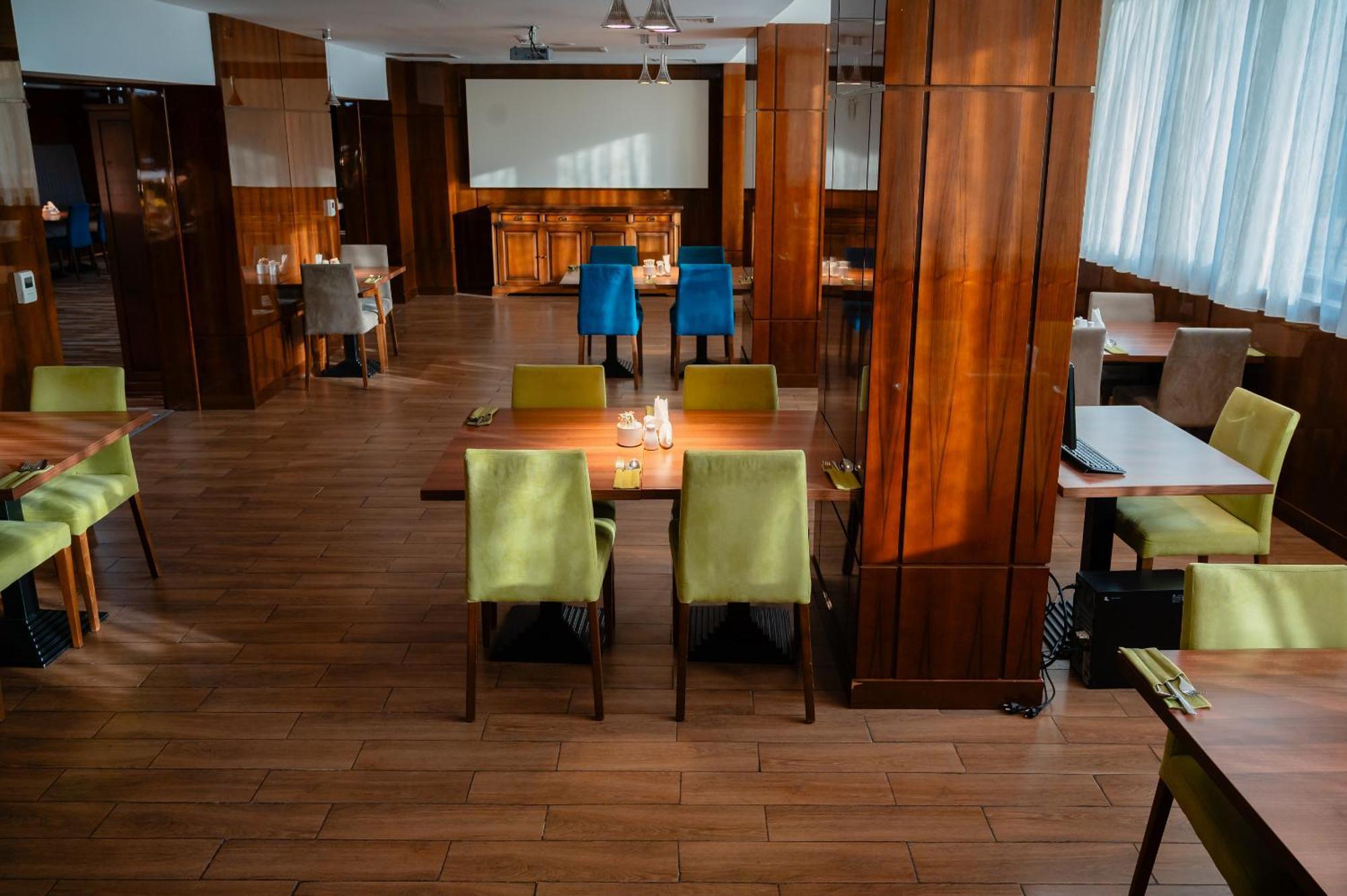 Holiday Inn Aktau By Ihg Exteriér fotografie