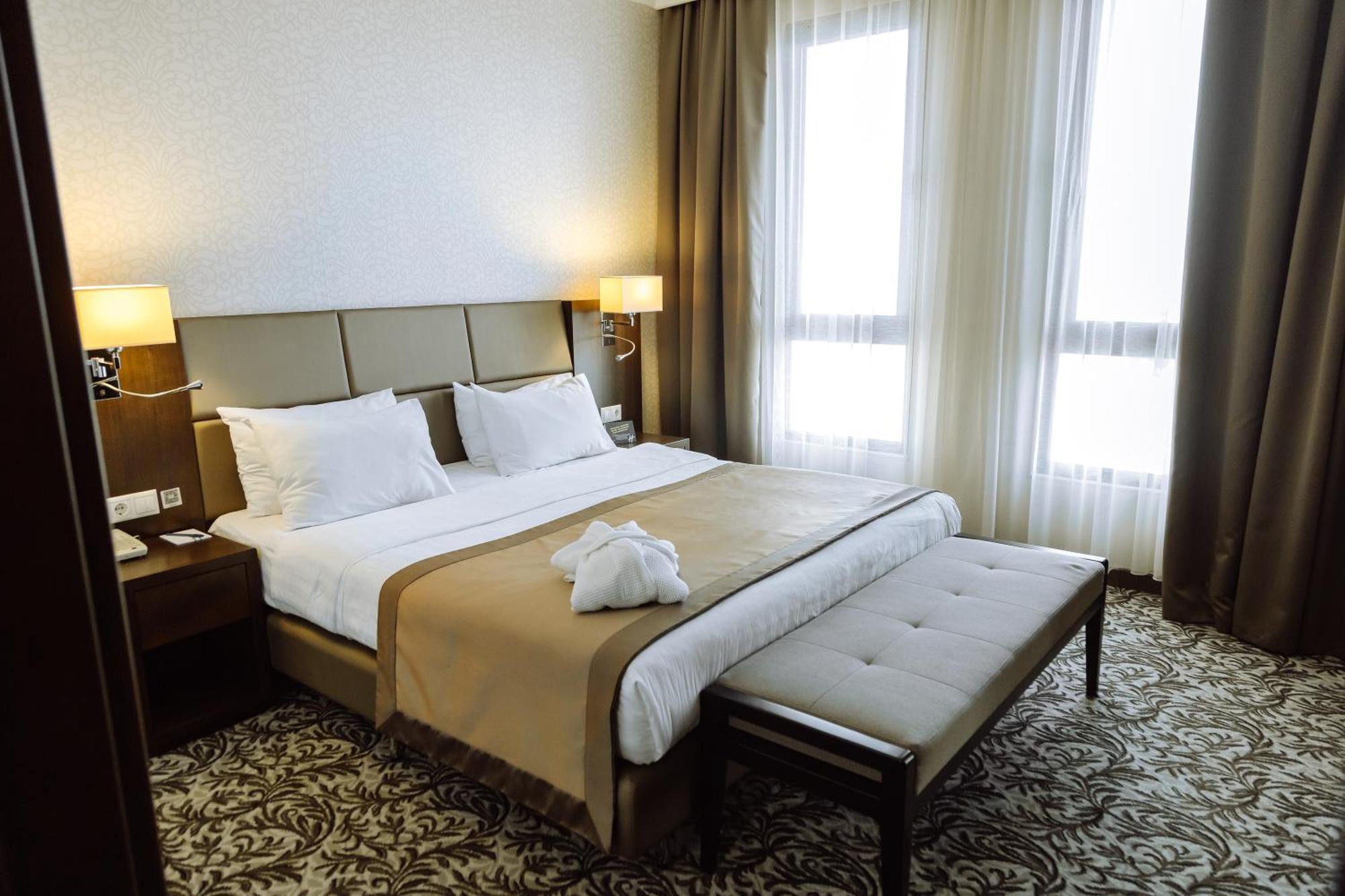 Holiday Inn Aktau By Ihg Exteriér fotografie