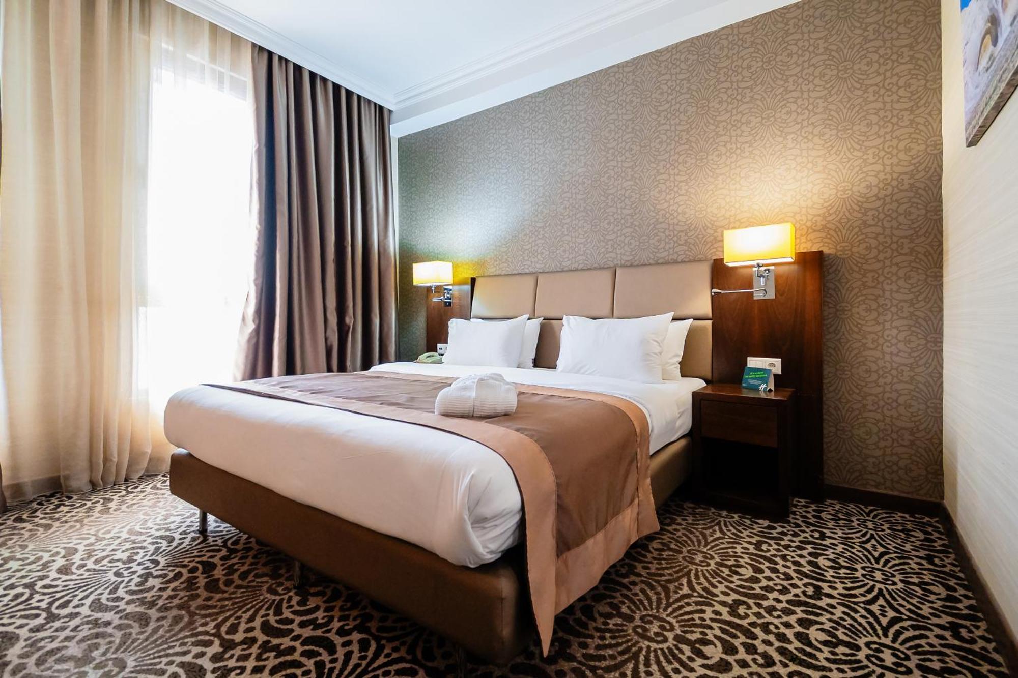 Holiday Inn Aktau By Ihg Exteriér fotografie