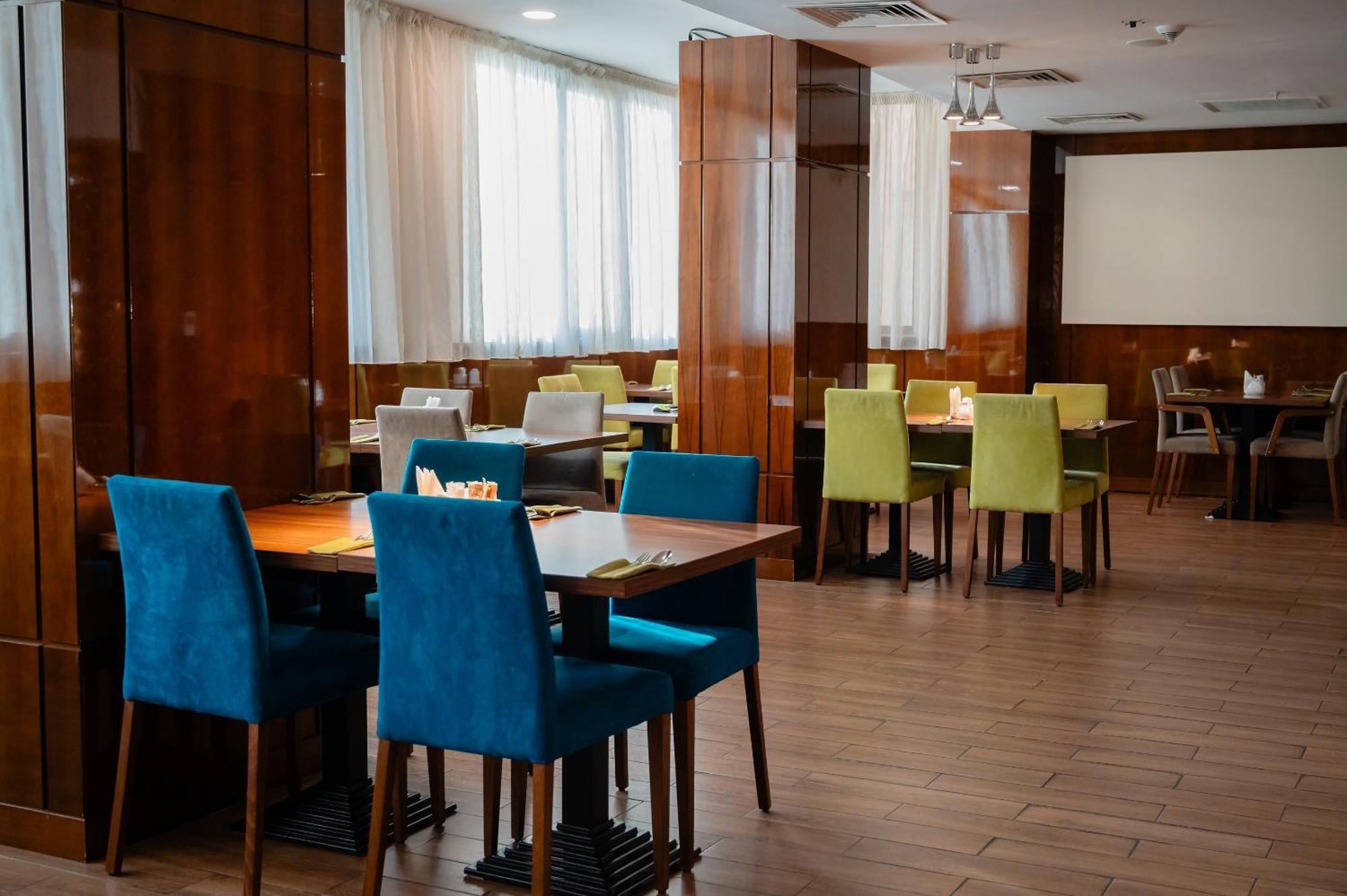 Holiday Inn Aktau By Ihg Exteriér fotografie