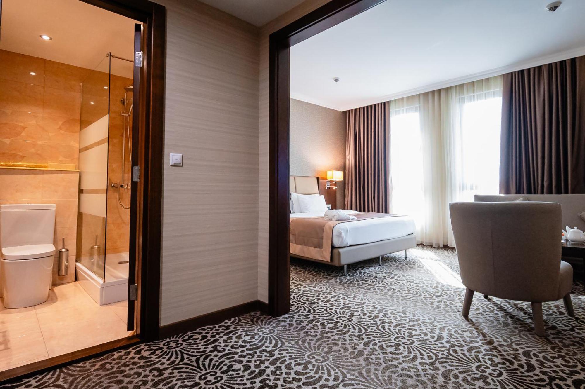 Holiday Inn Aktau By Ihg Exteriér fotografie